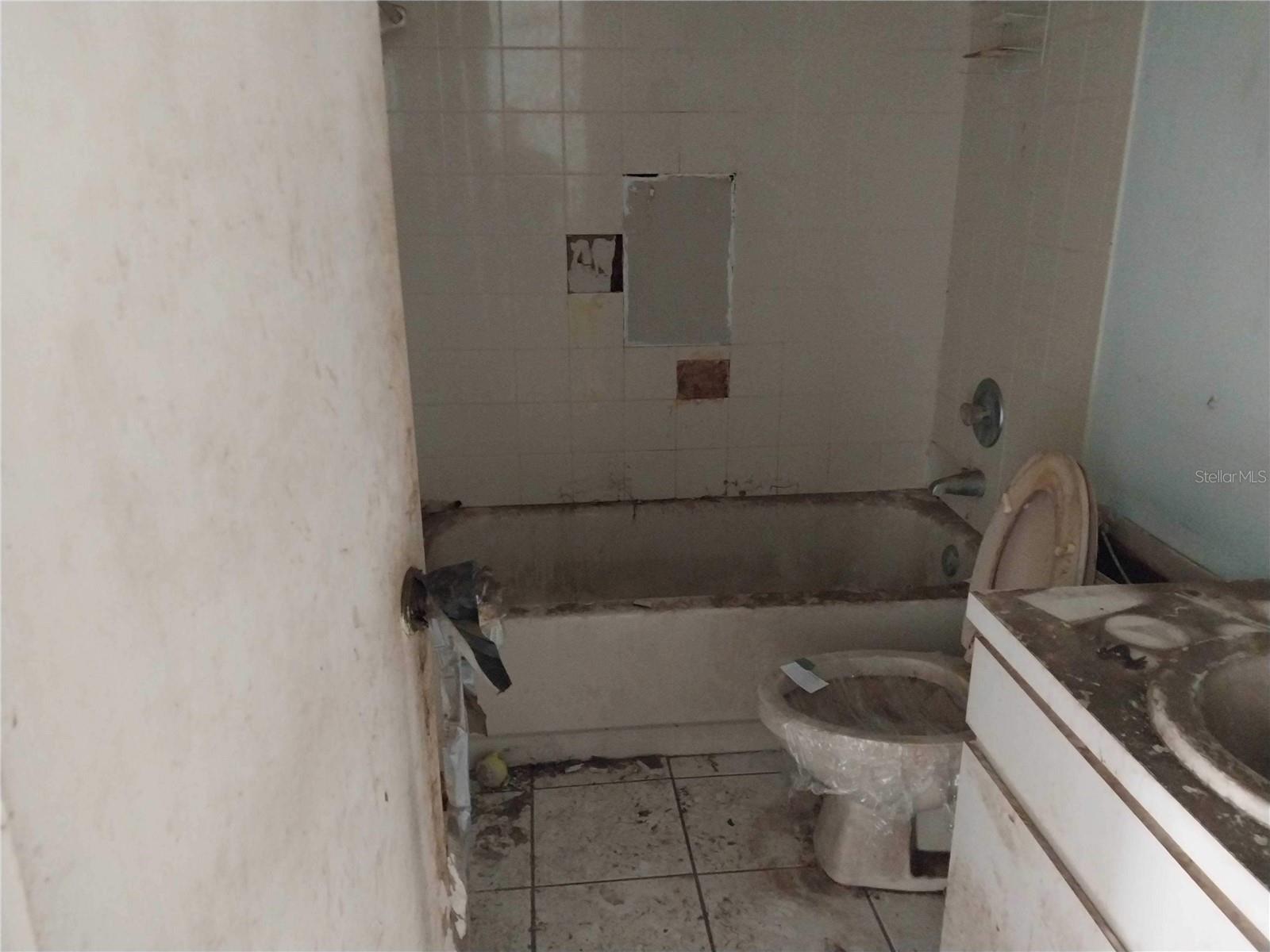 Image 9 of 11 For 3507 San Luis Street