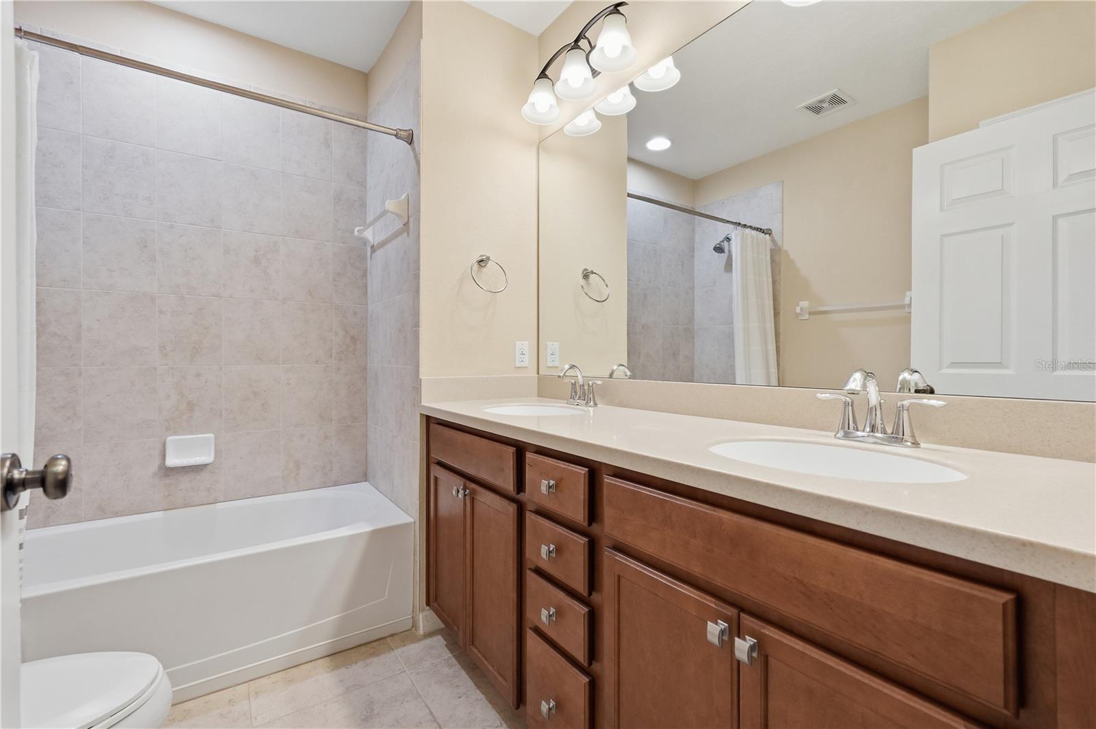 Image 16 of 63 For 7583 Caponata Boulevard