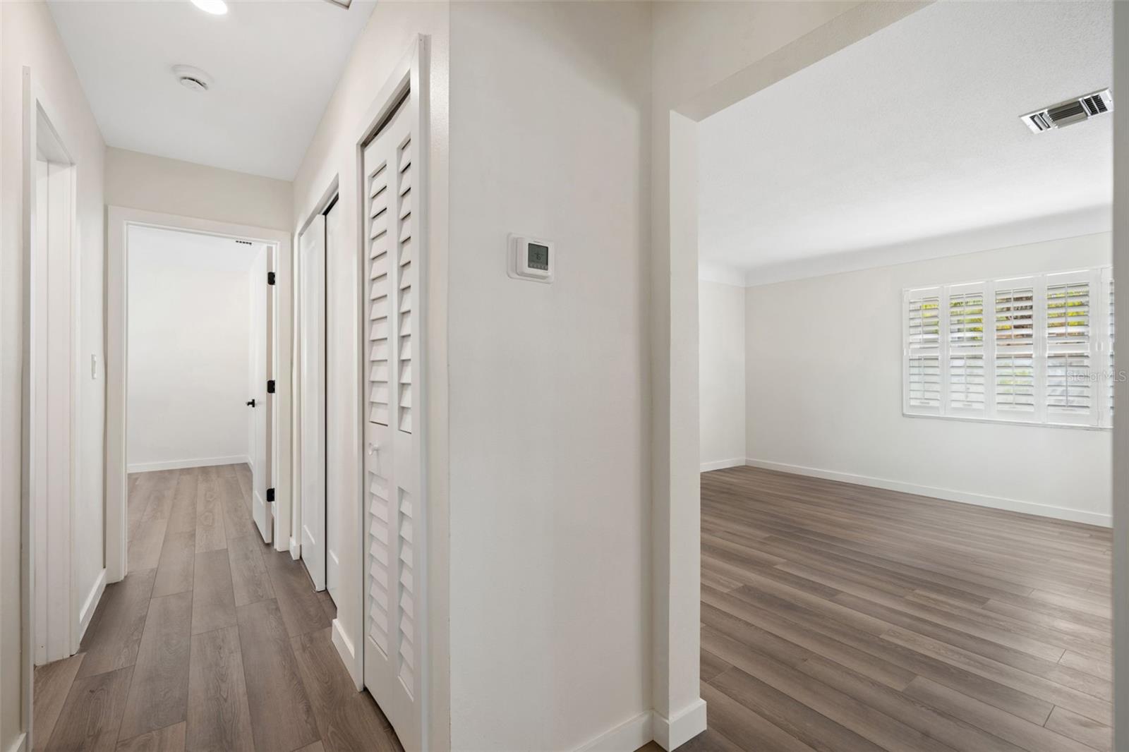 Image 25 of 36 For 662 Villagrande Avenue S