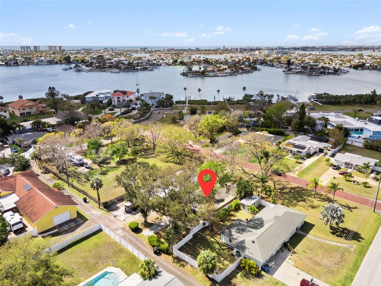 Image 34 of 36 For 662 Villagrande Avenue S