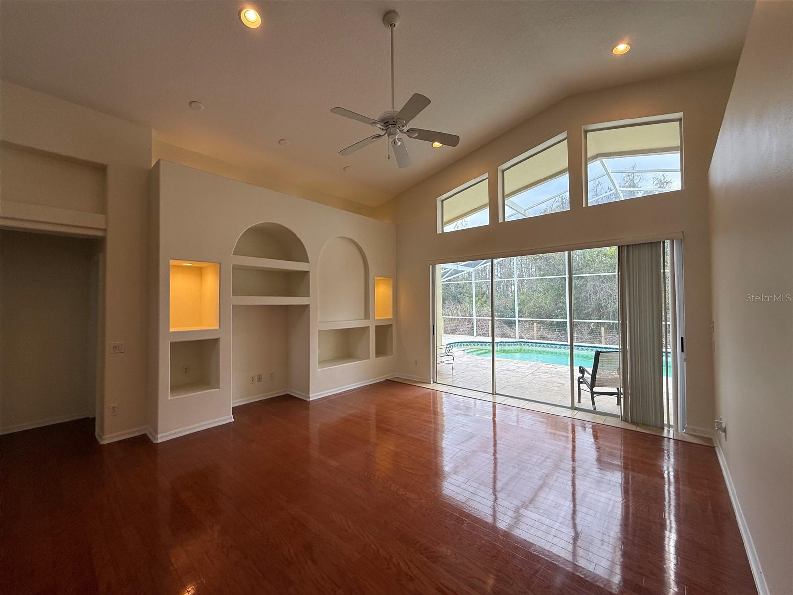 Image 19 of 48 For 8132 Brinegar Circle