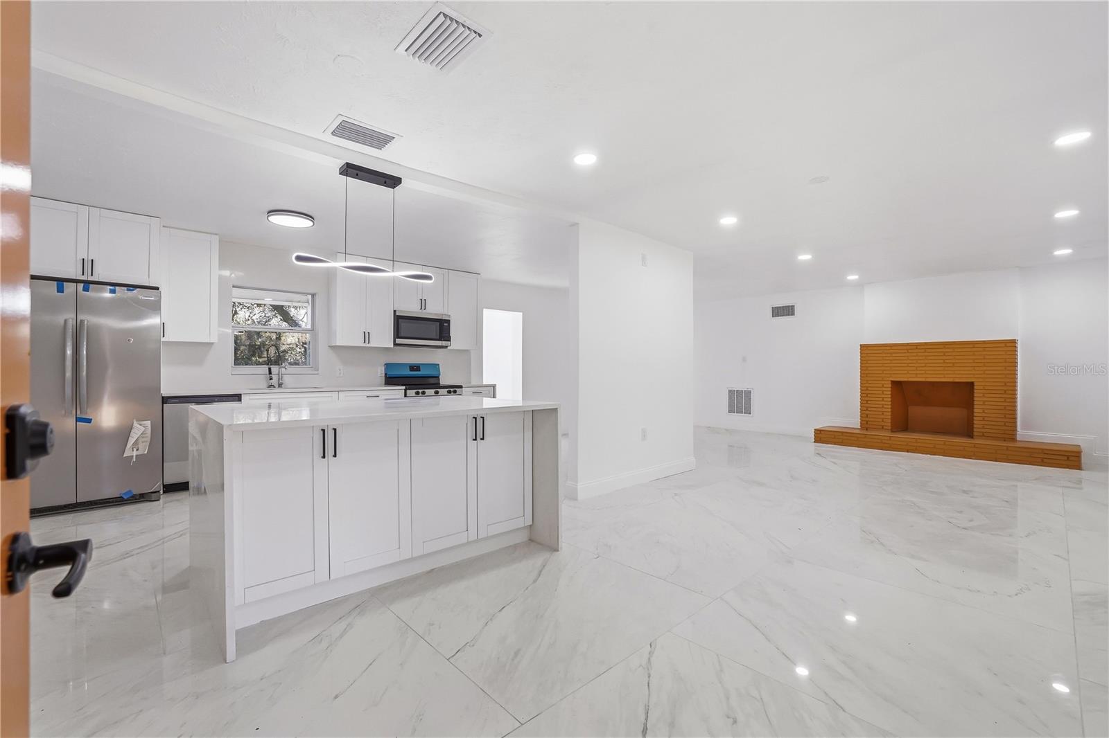 Image 12 of 48 For 34582 Orchid Parkway