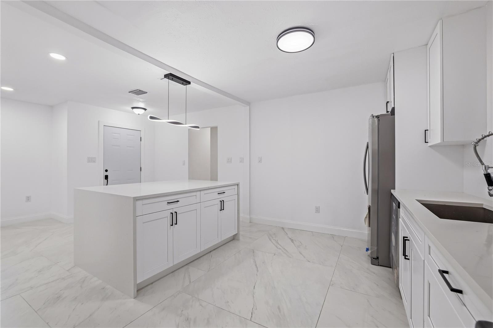 Image 17 of 48 For 34582 Orchid Parkway