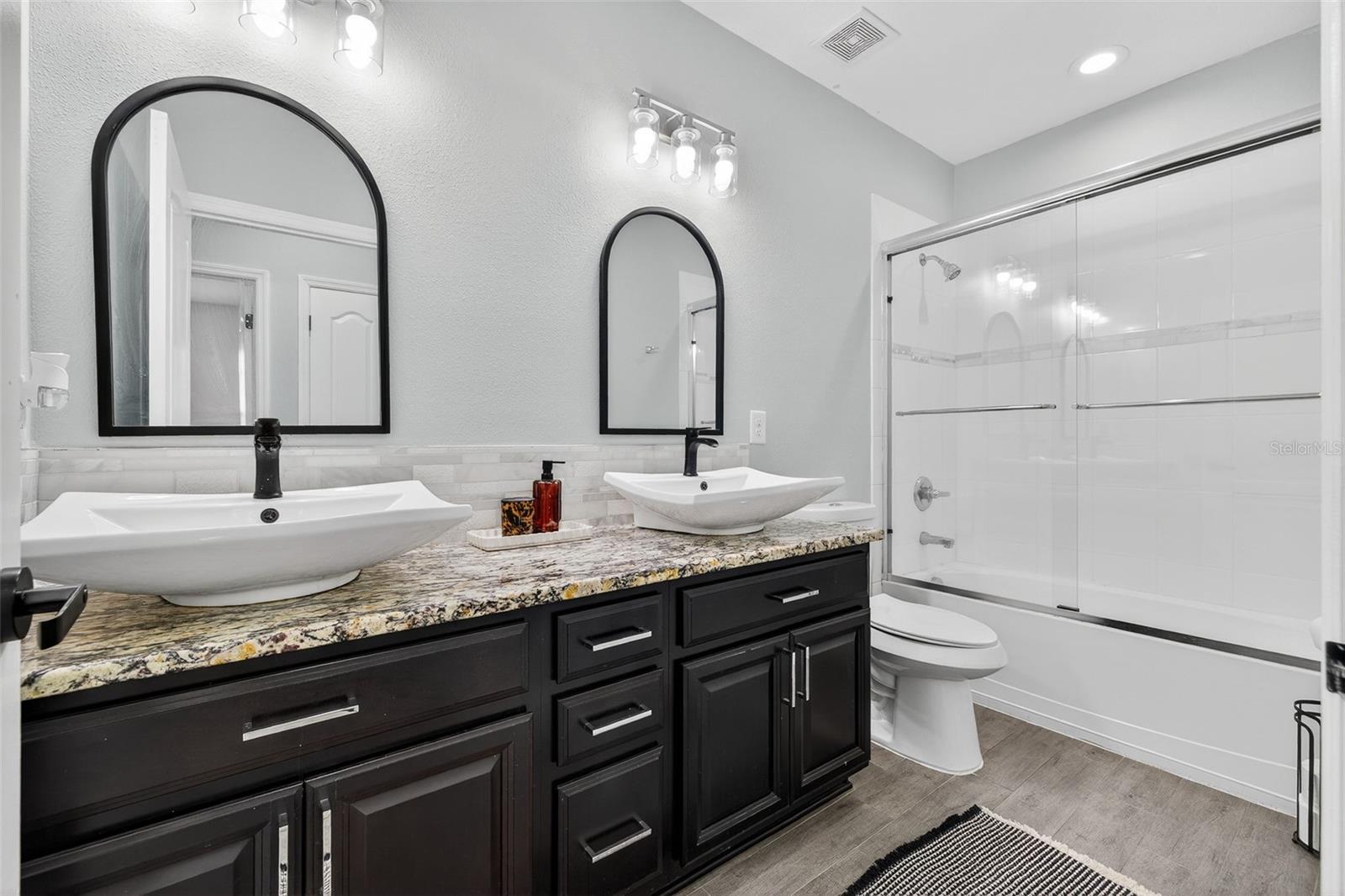 Image 28 of 43 For 14227 Alistar Manor Drive