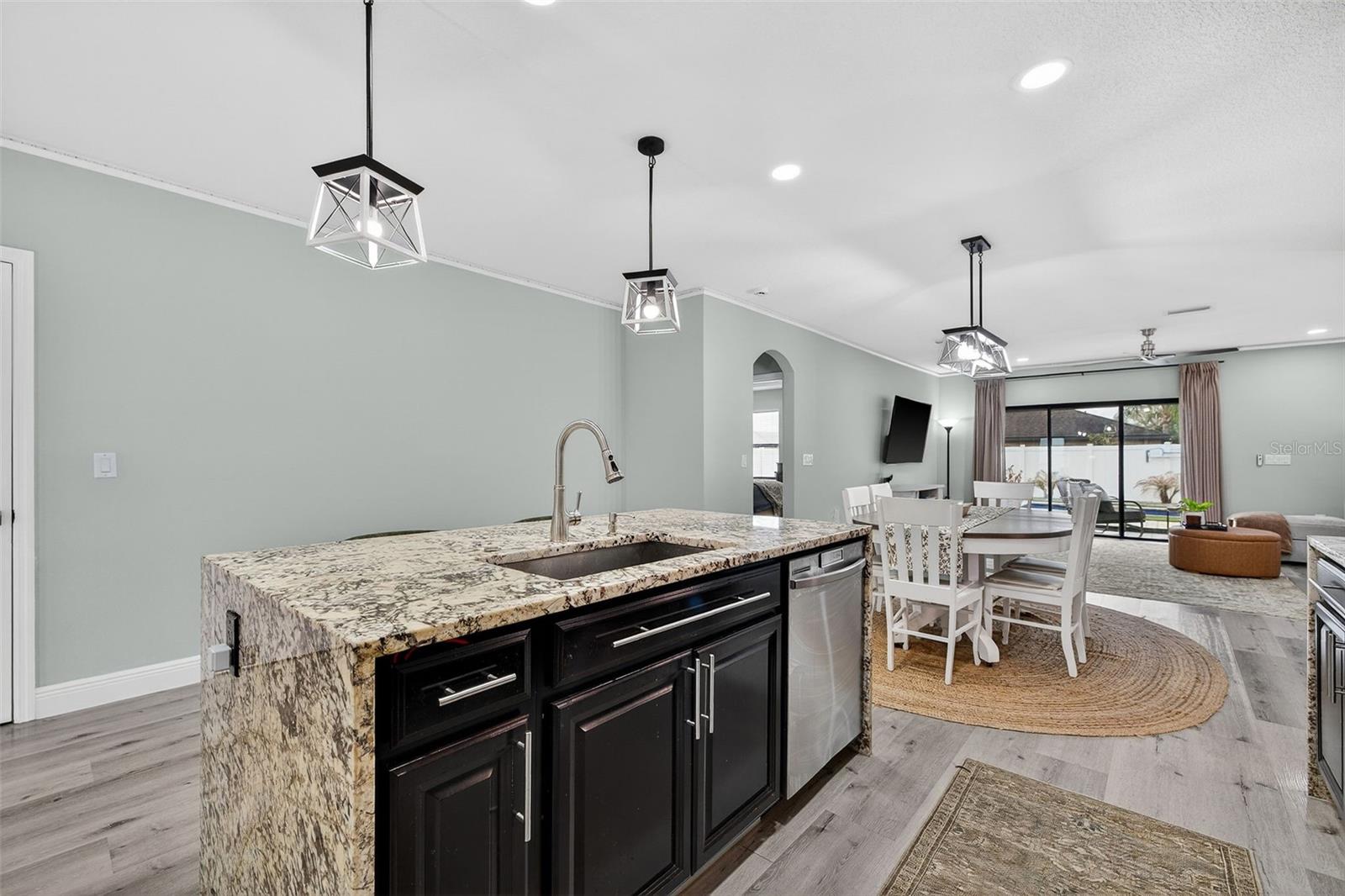 Image 9 of 43 For 14227 Alistar Manor Drive