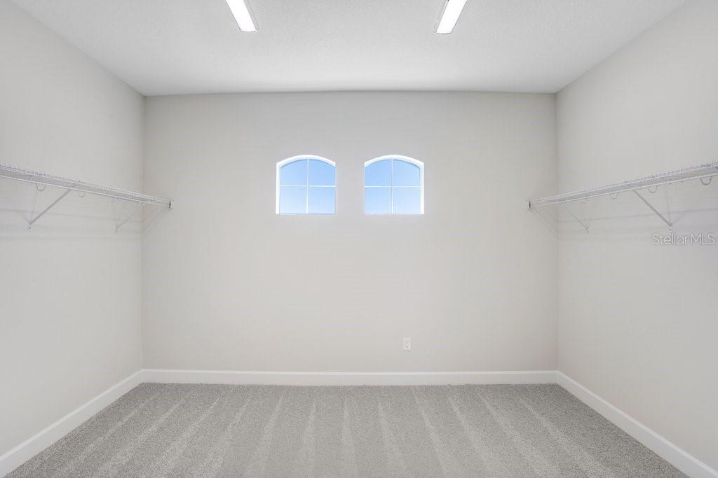 Image 22 of 37 For 5211 Lake Venice Drive