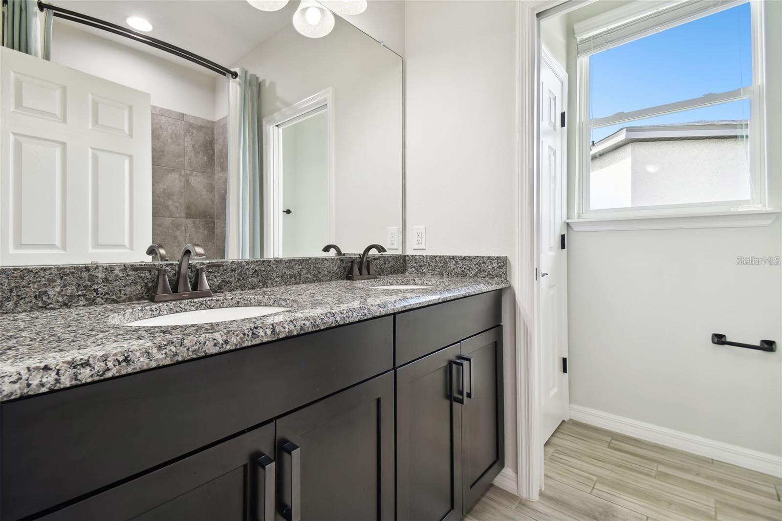 Image 17 of 34 For 5107 Autumn Ridge Drive