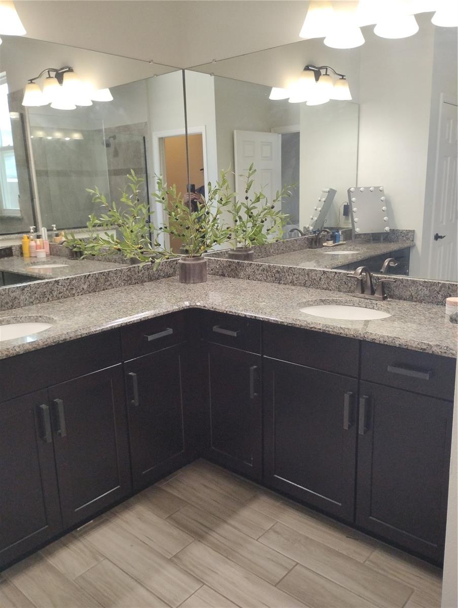 Image 18 of 34 For 5107 Autumn Ridge Drive