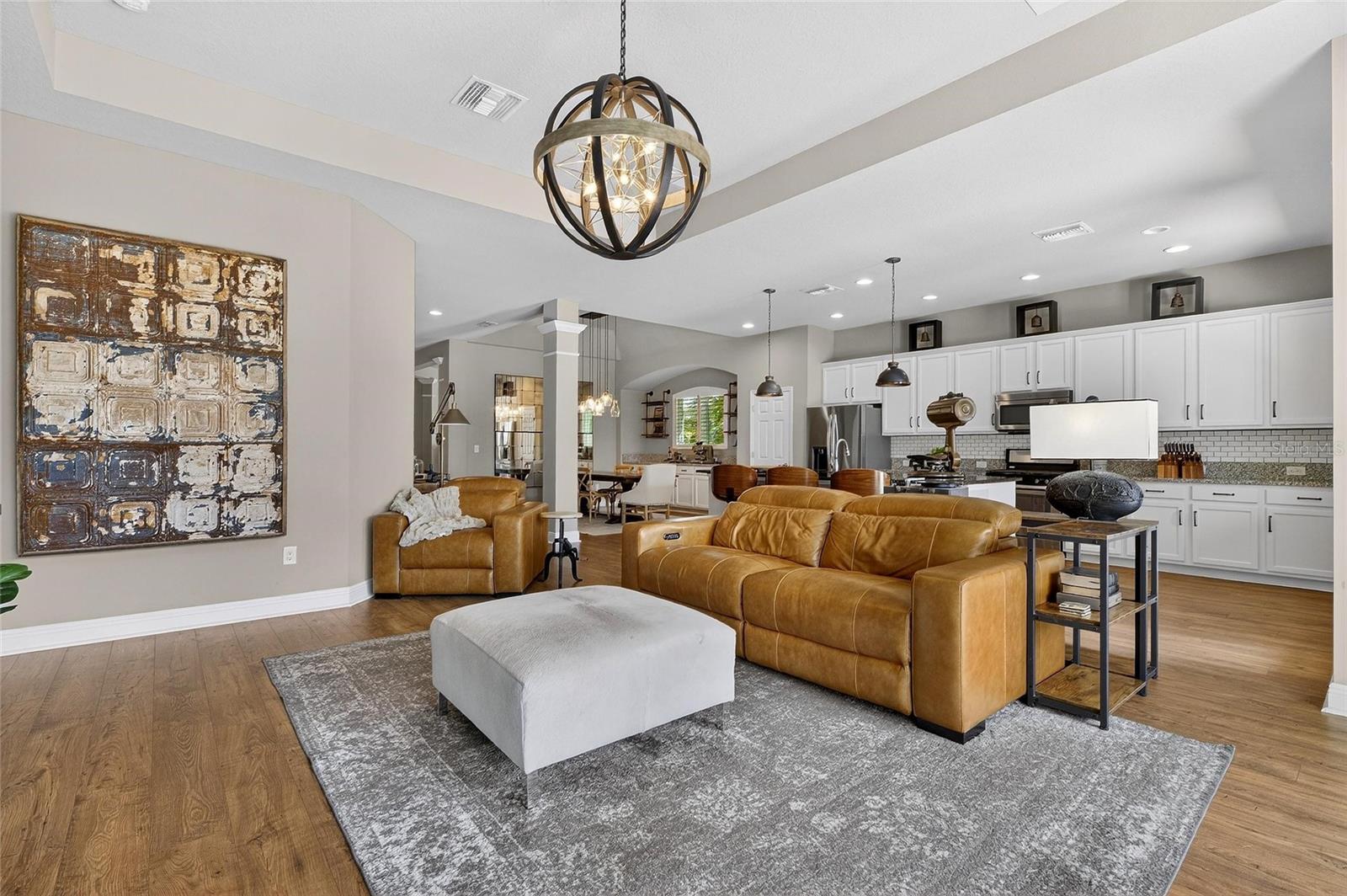 Listing photo id 39 for 6909 Crestpoint Drive