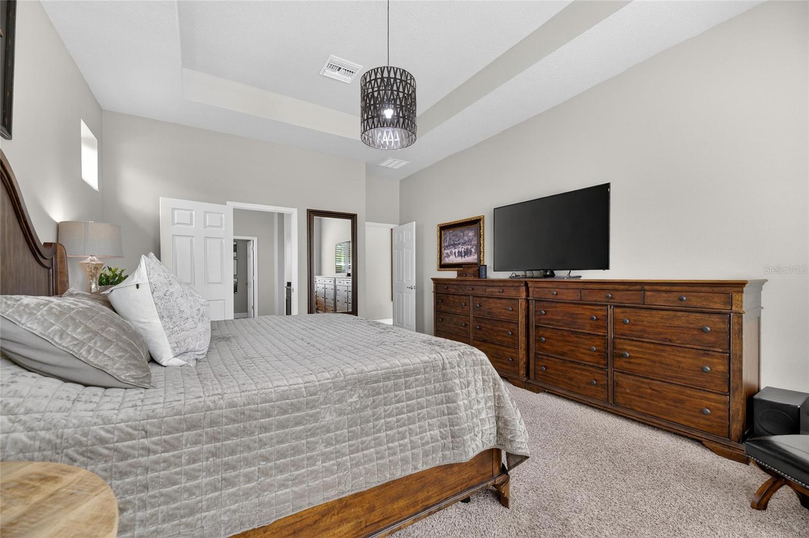 Listing photo id 47 for 6909 Crestpoint Drive