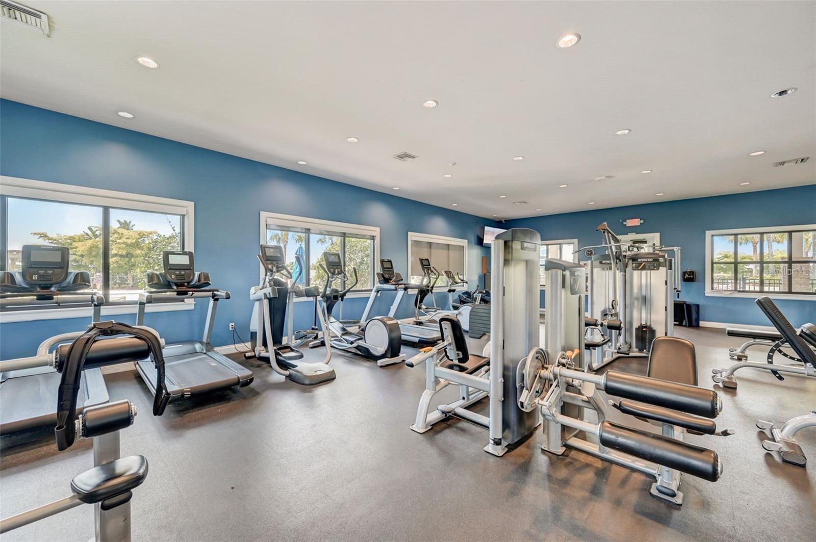 Listing photo id 83 for 6909 Crestpoint Drive