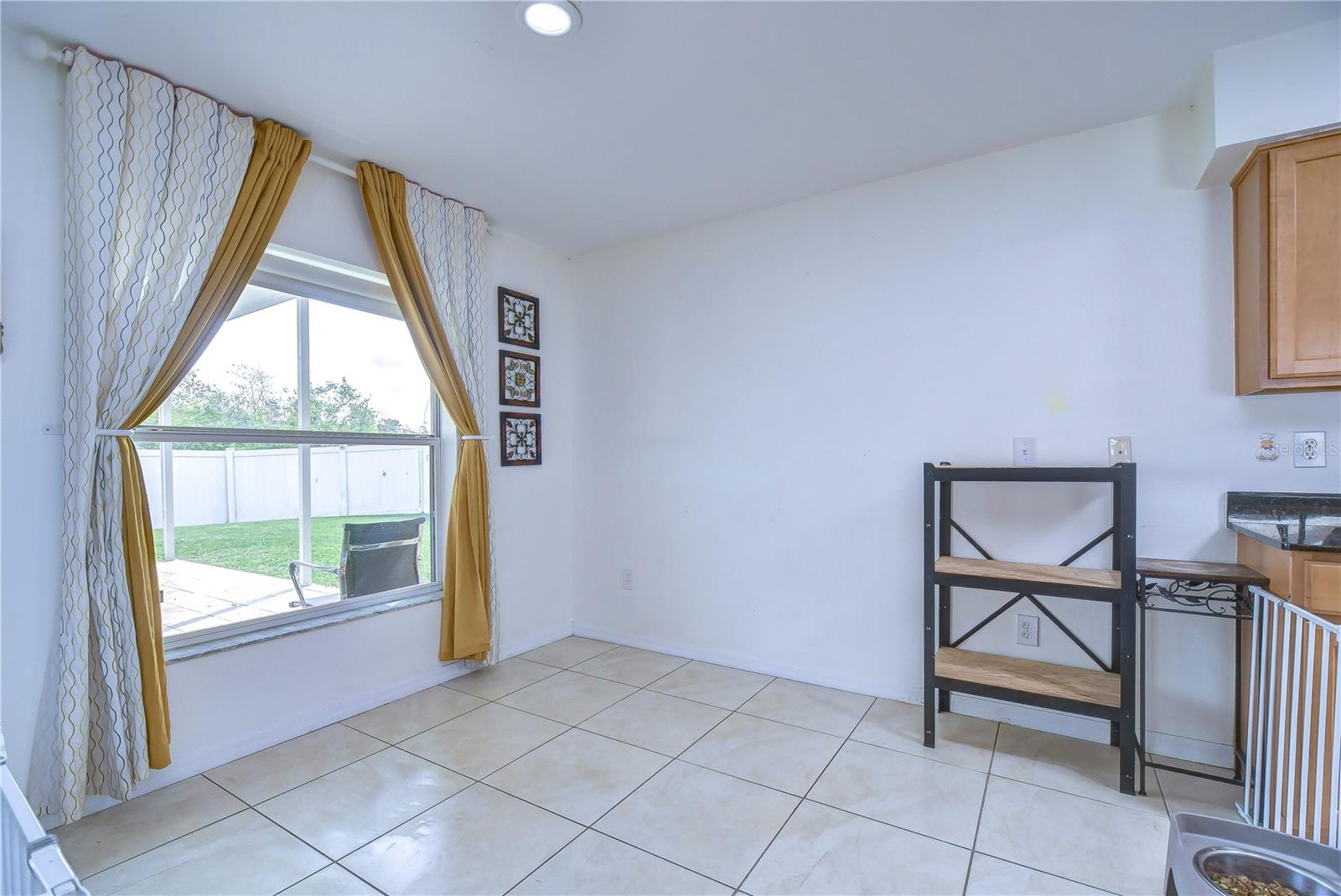 Image 18 of 60 For 17455 Garden Heath Court