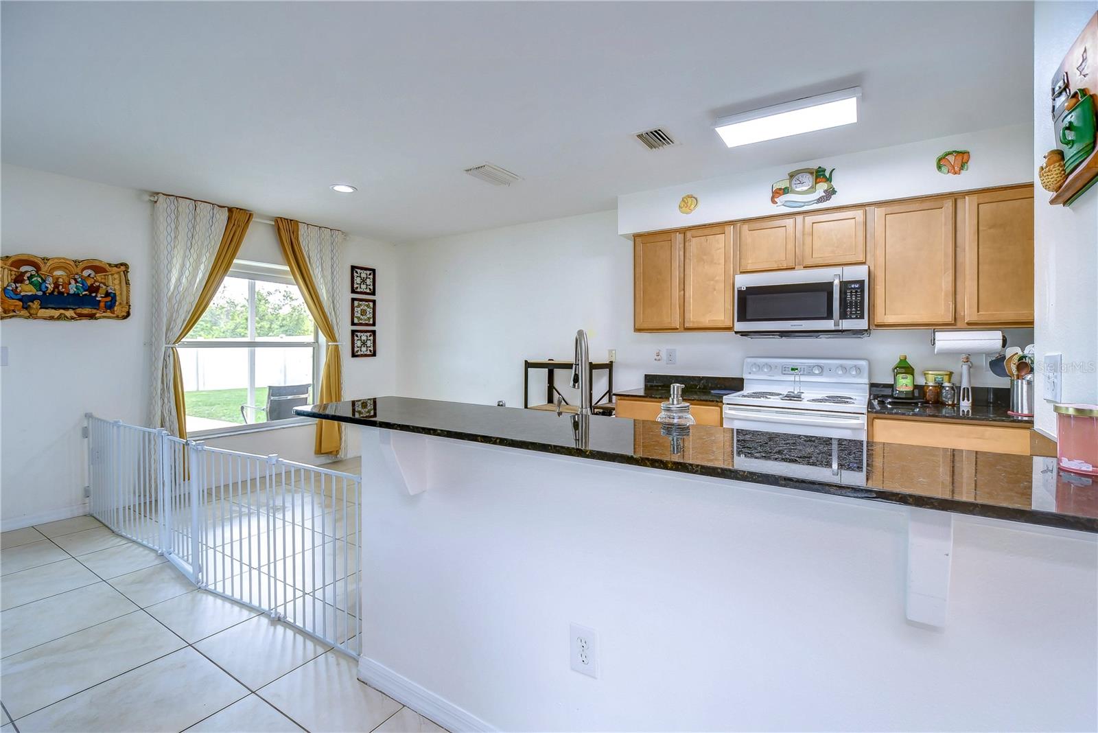 Image 21 of 60 For 17455 Garden Heath Court