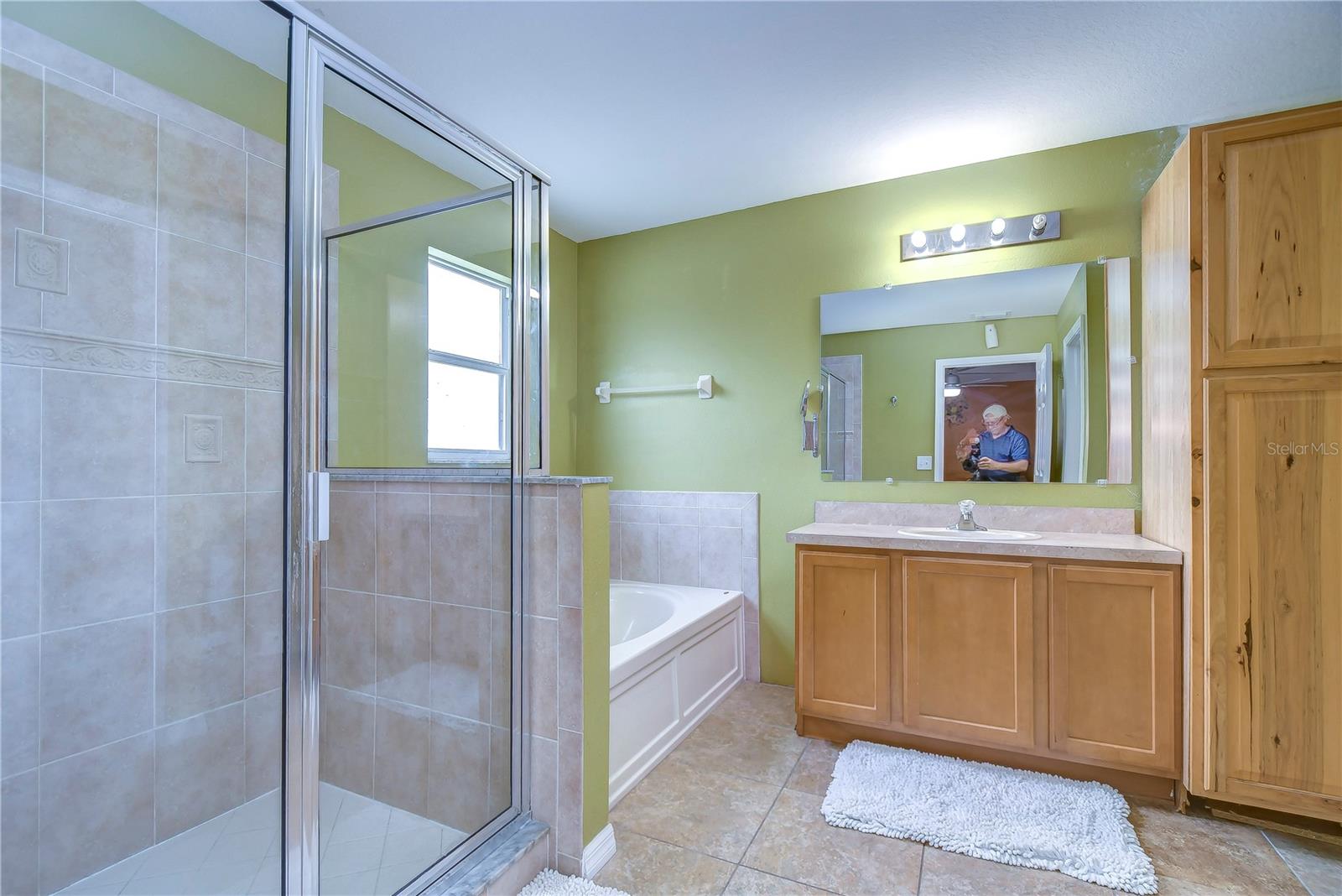 Image 32 of 60 For 17455 Garden Heath Court