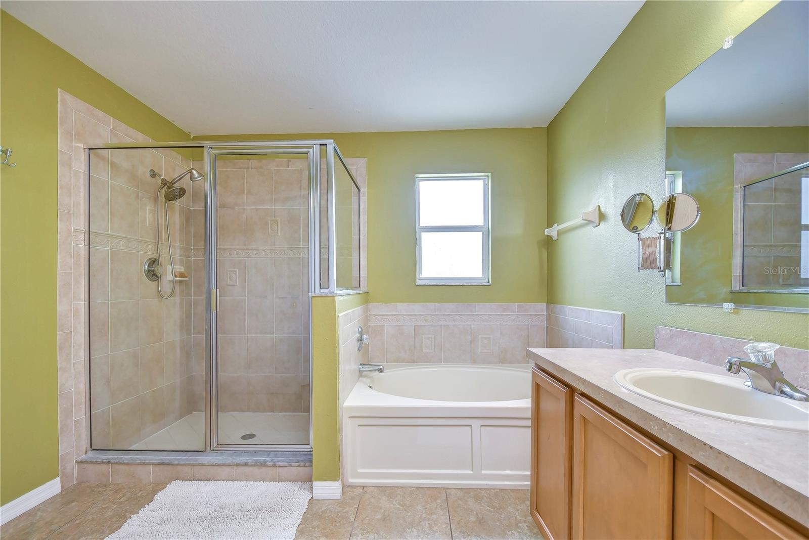 Image 33 of 60 For 17455 Garden Heath Court