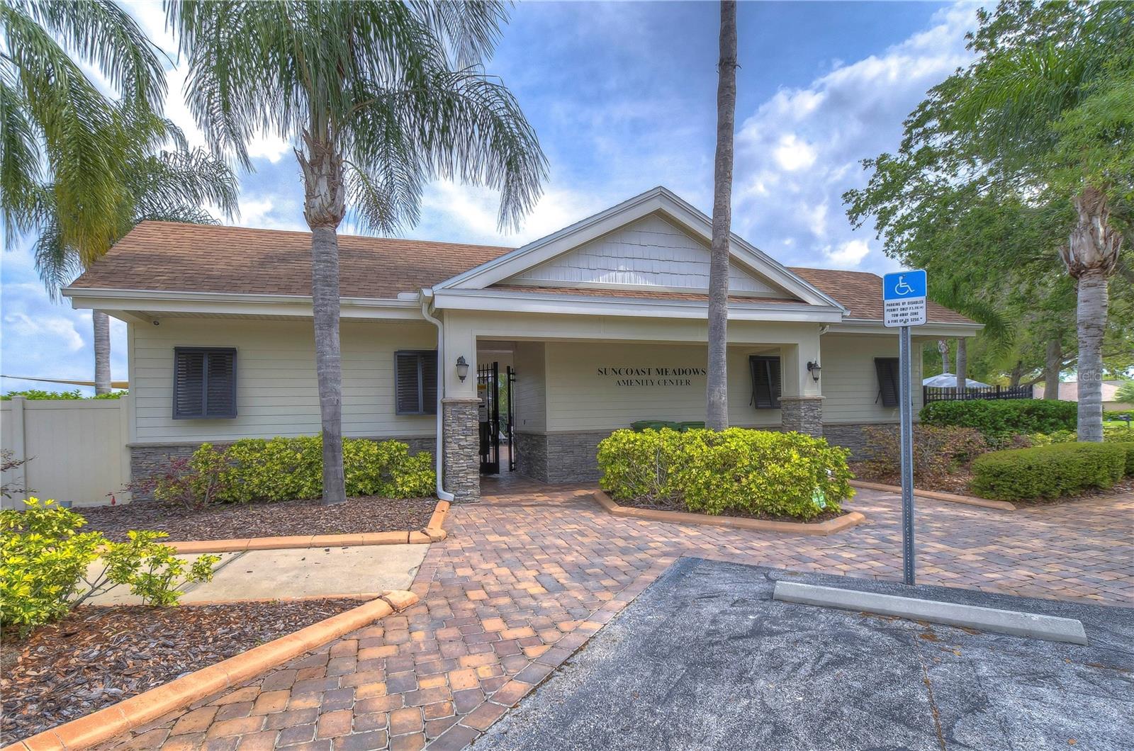 Image 52 of 60 For 17455 Garden Heath Court