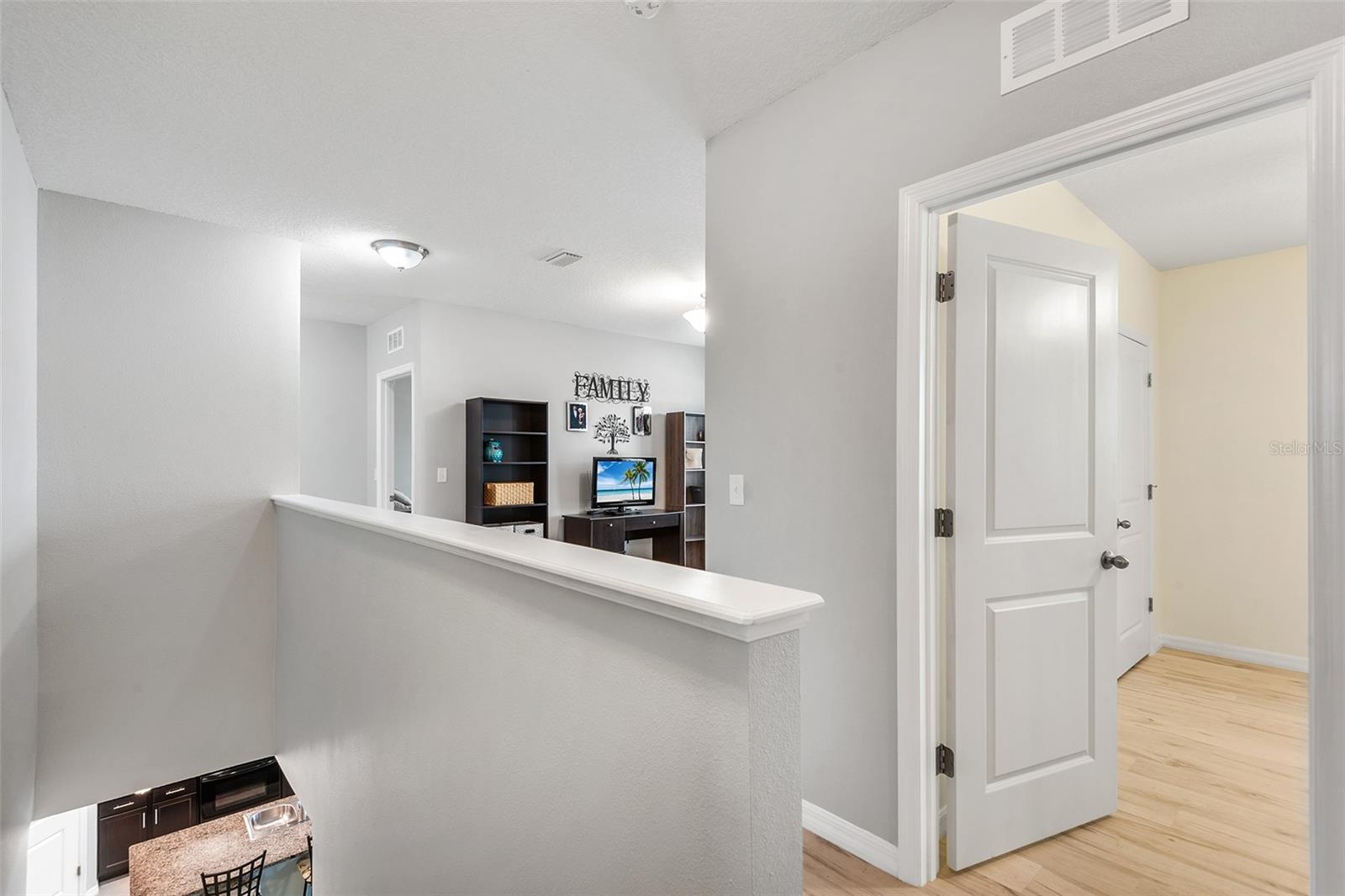 Image 15 of 32 For 14161 Arbor Pines Drive