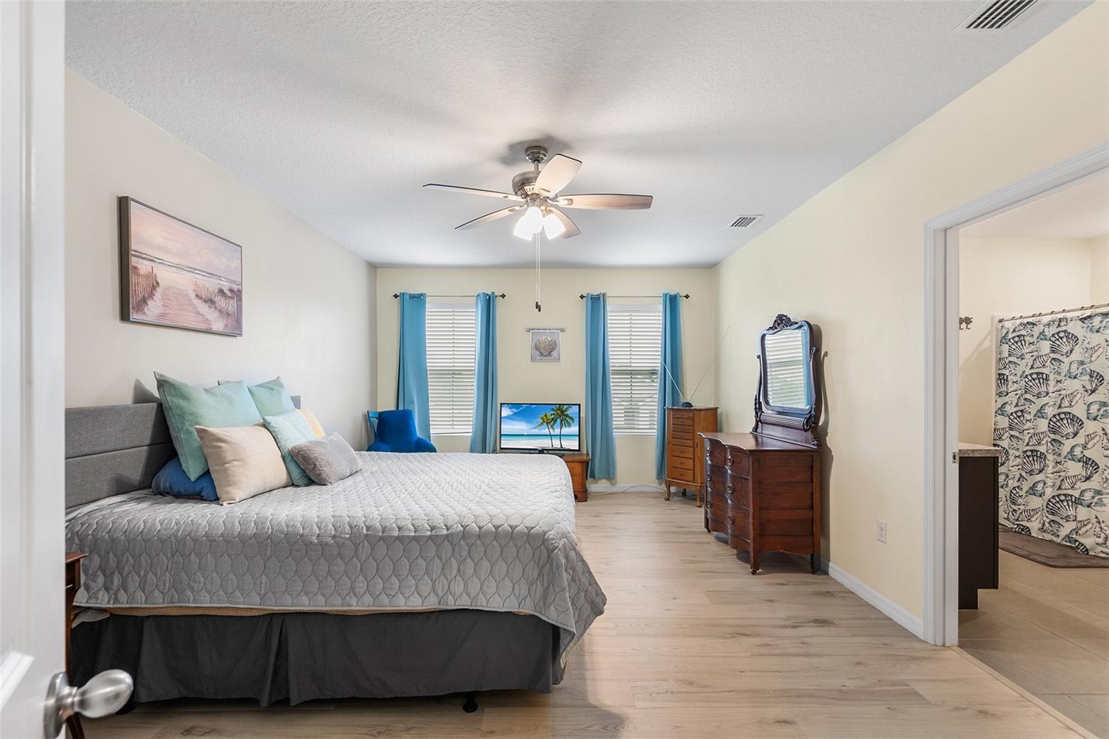 Image 17 of 32 For 14161 Arbor Pines Drive