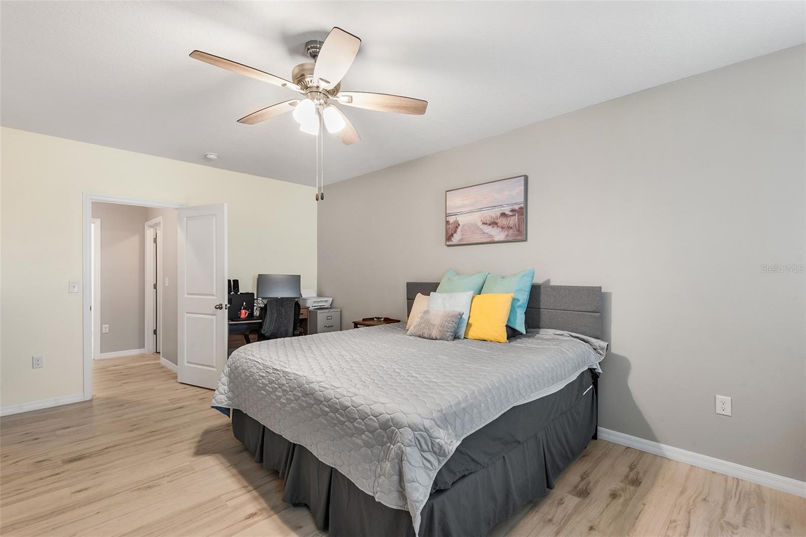 Image 19 of 32 For 14161 Arbor Pines Drive