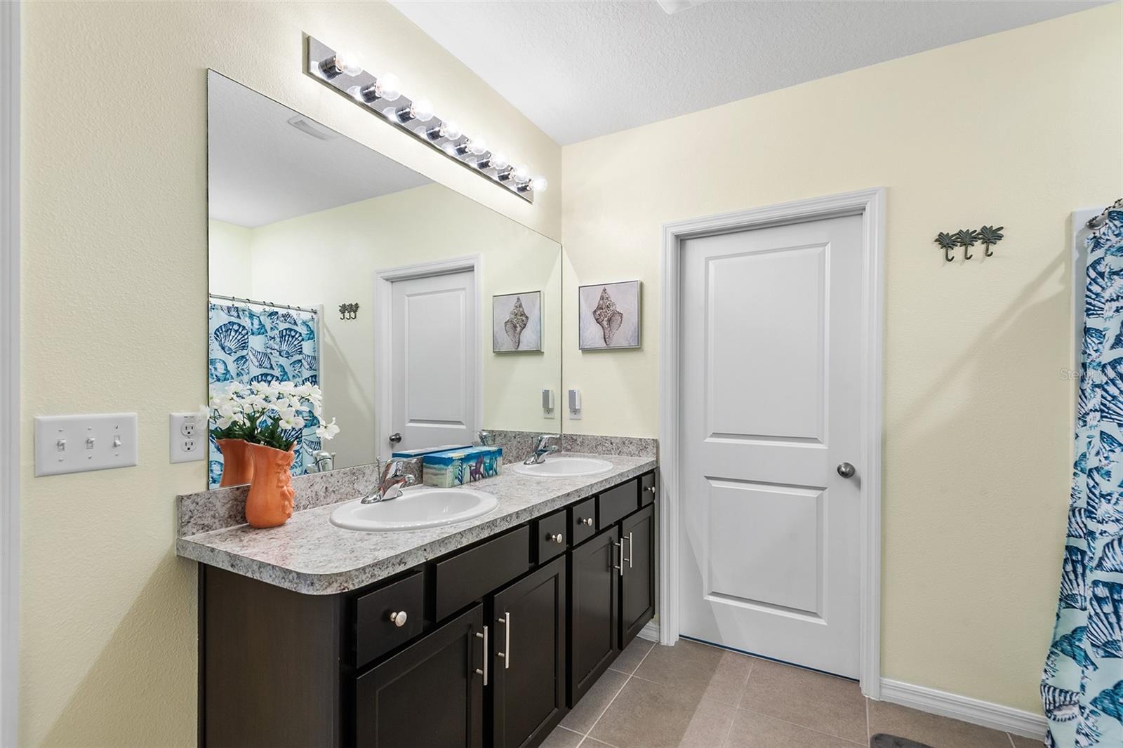 Image 21 of 32 For 14161 Arbor Pines Drive