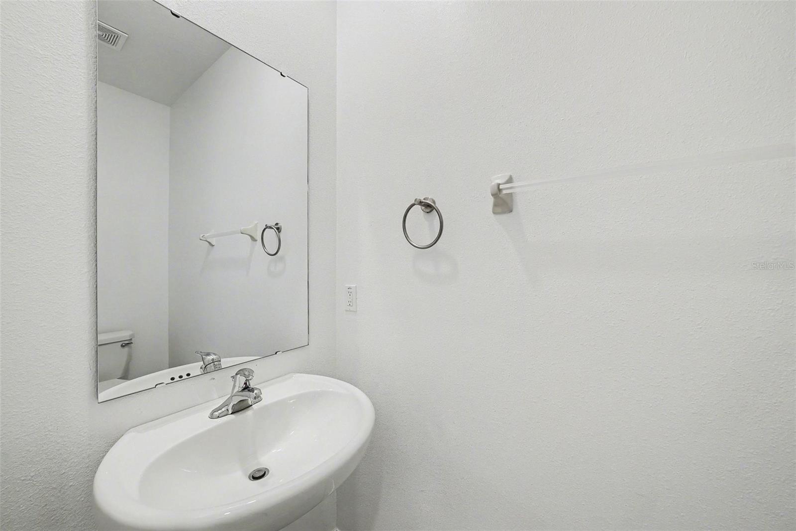 Image 18 of 26 For 6269 Shiner Street