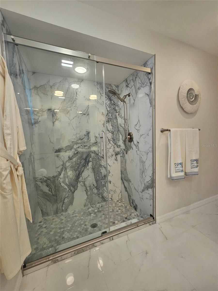 Image 10 of 38 For 142 Torrey Pines Point