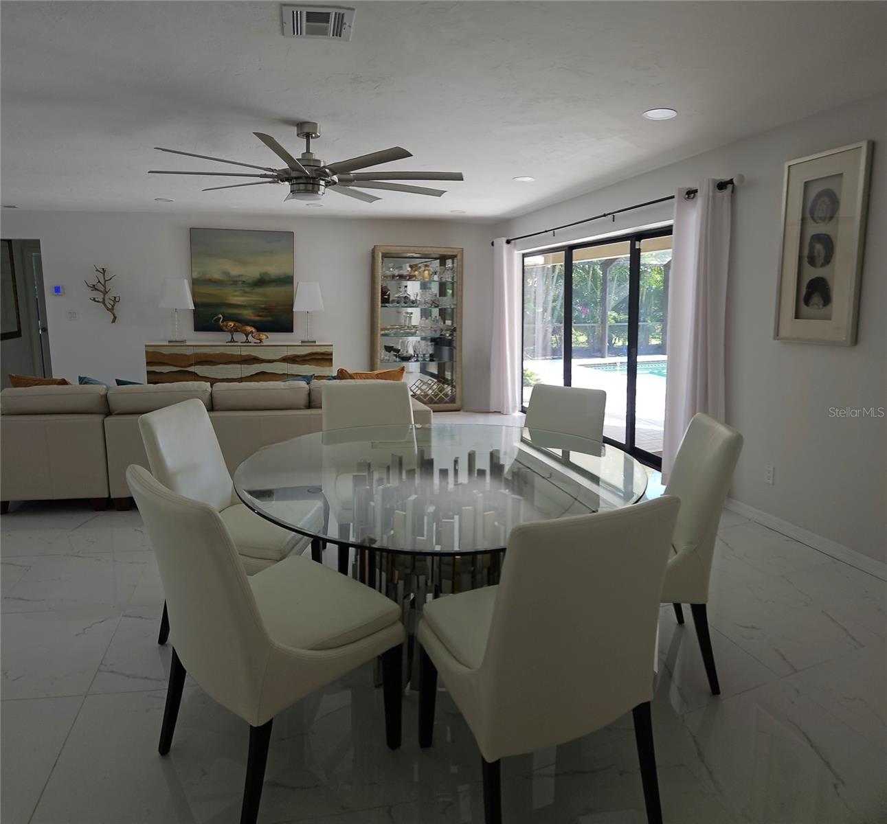 Image 15 of 38 For 142 Torrey Pines Point