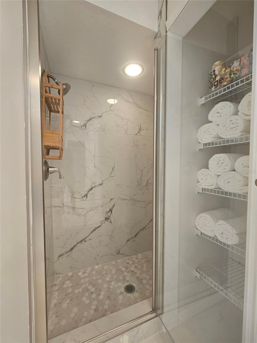 Image 24 of 38 For 142 Torrey Pines Point