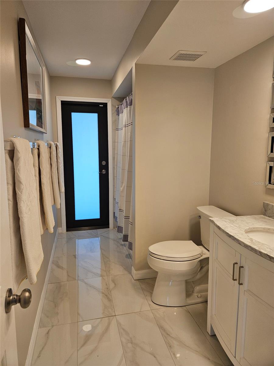 Image 30 of 38 For 142 Torrey Pines Point