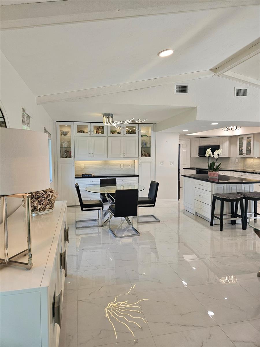 Image 4 of 38 For 142 Torrey Pines Point