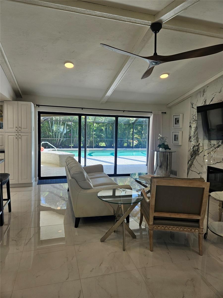 Image 7 of 38 For 142 Torrey Pines Point