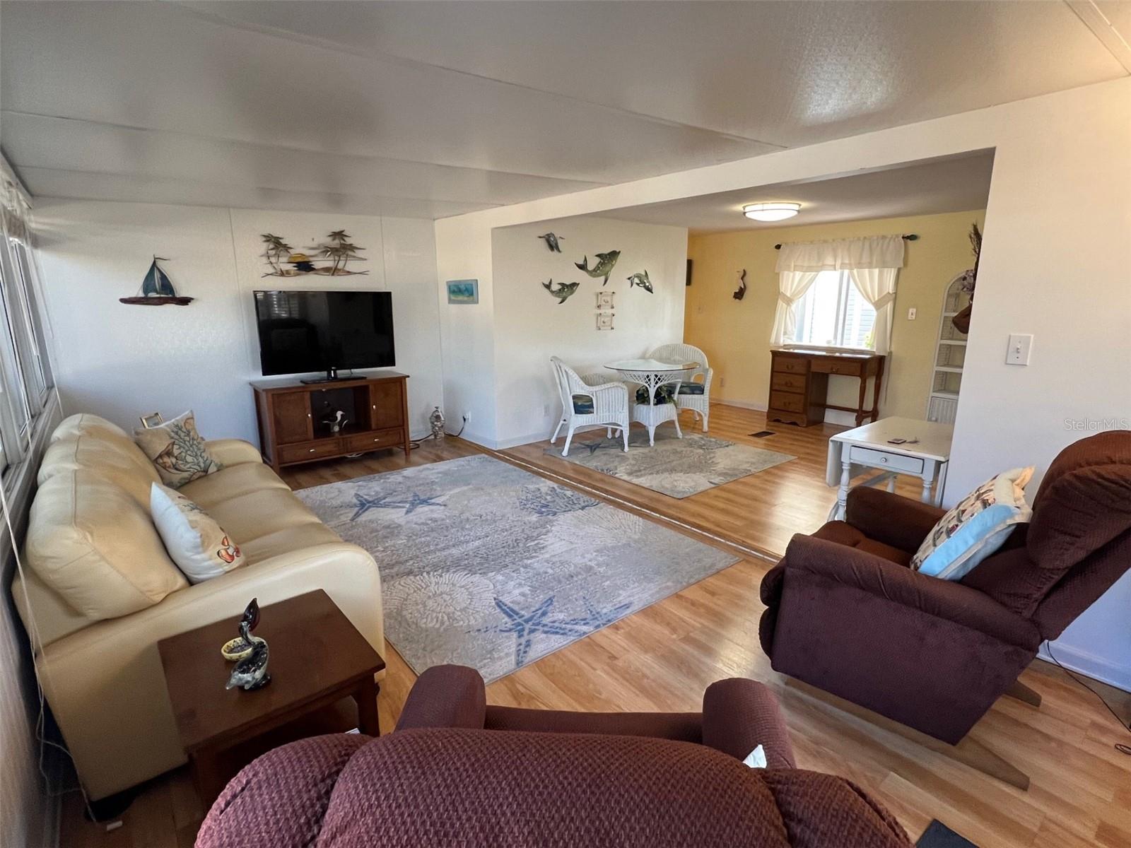 Image 14 of 27 For 11300 124th Avenue 33