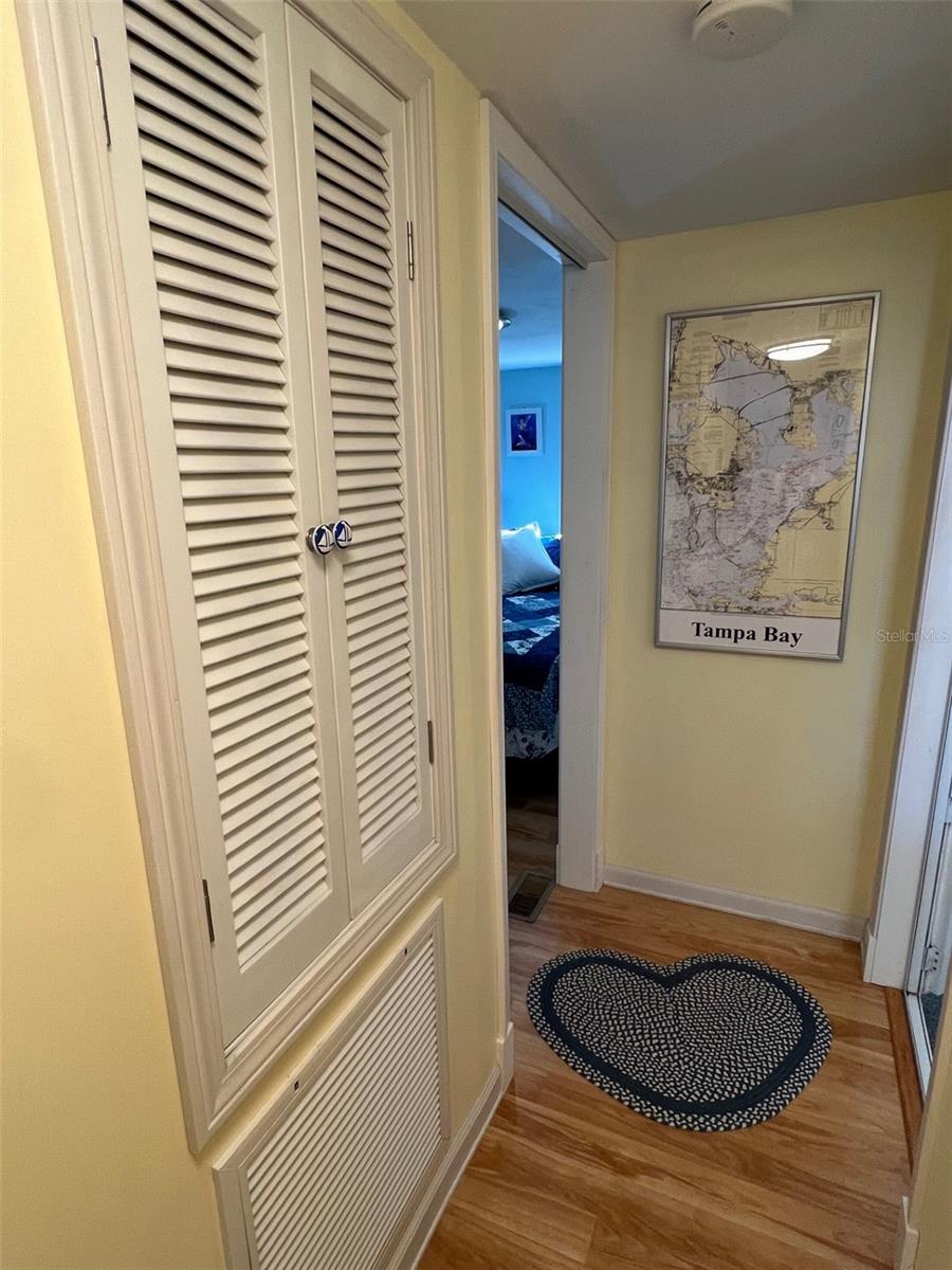 Image 17 of 27 For 11300 124th Avenue 33