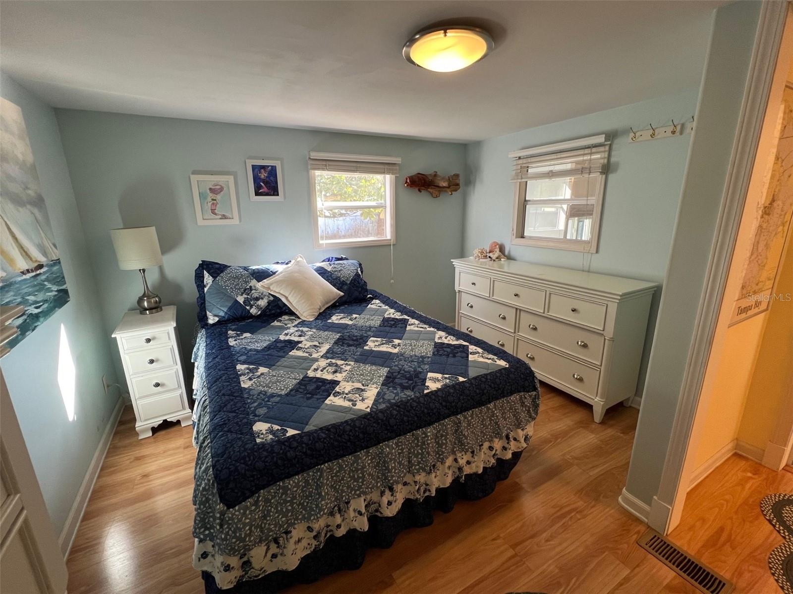 Image 19 of 27 For 11300 124th Avenue 33