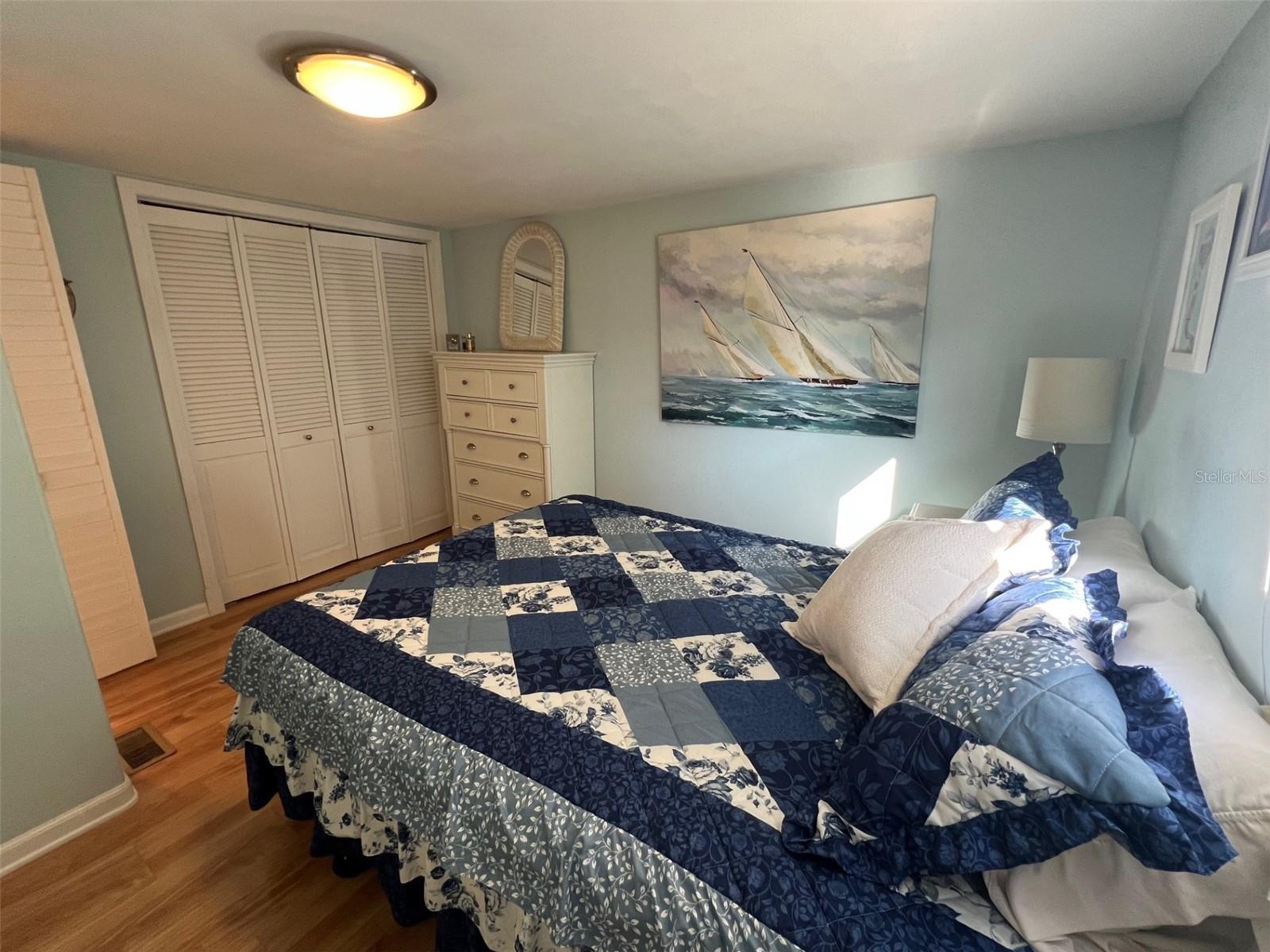 Image 20 of 27 For 11300 124th Avenue 33