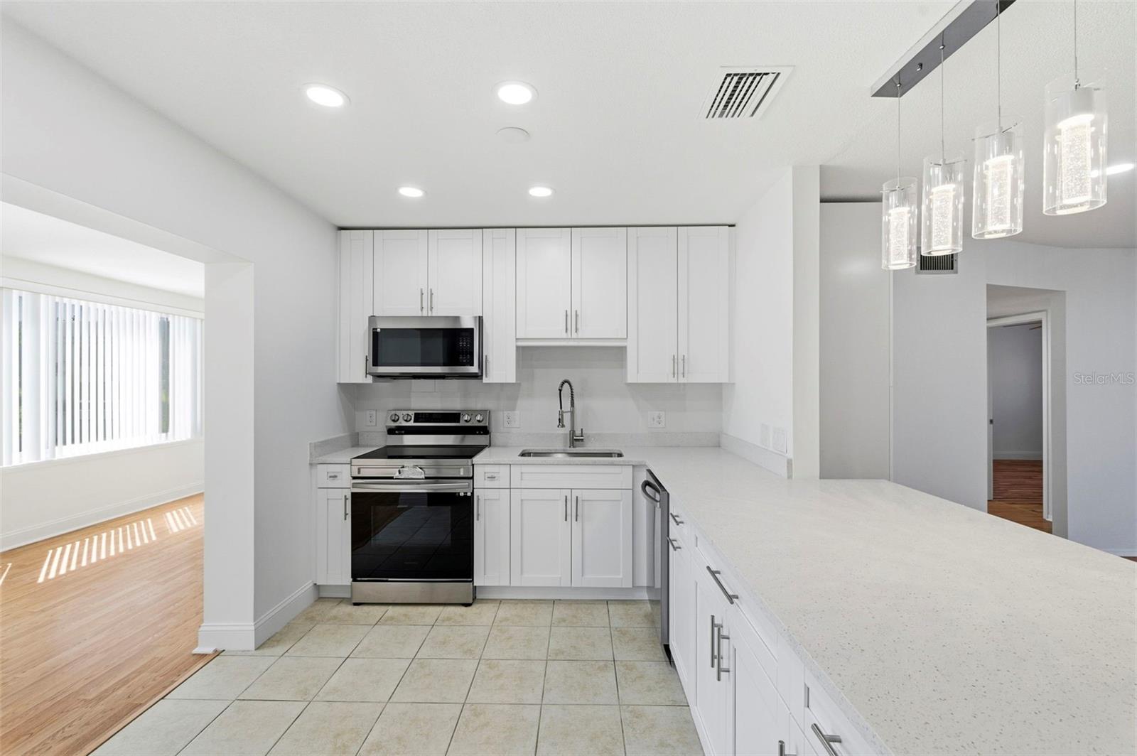 Image 12 of 53 For 2073 Denmark Street 37