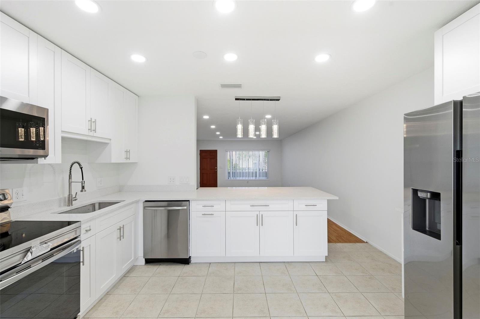 Image 13 of 53 For 2073 Denmark Street 37