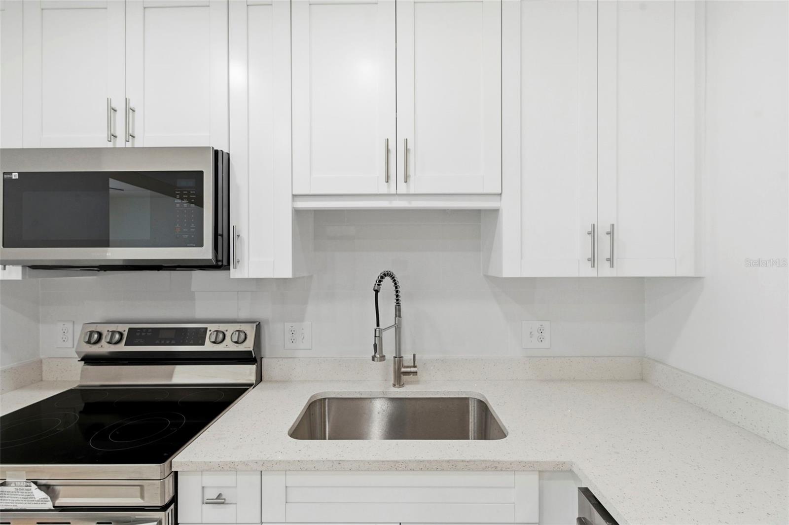 Image 17 of 53 For 2073 Denmark Street 37