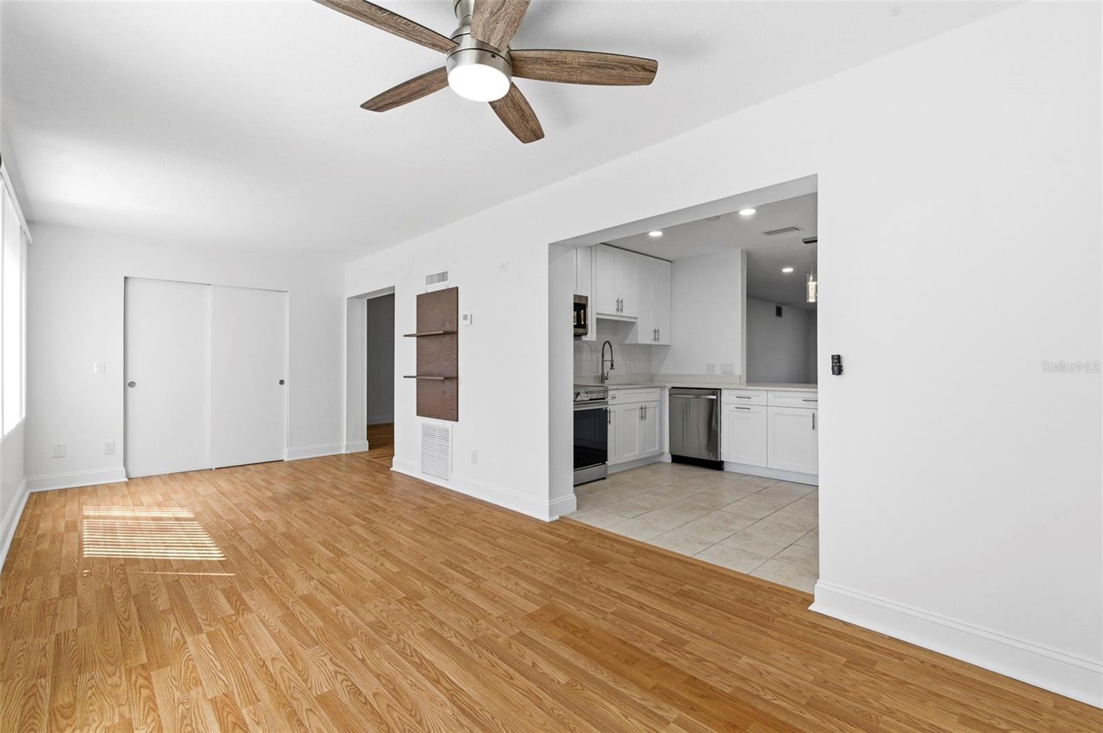 Image 19 of 53 For 2073 Denmark Street 37