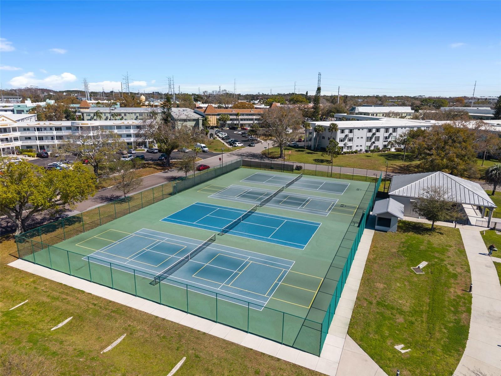 Image 44 of 53 For 2073 Denmark Street 37