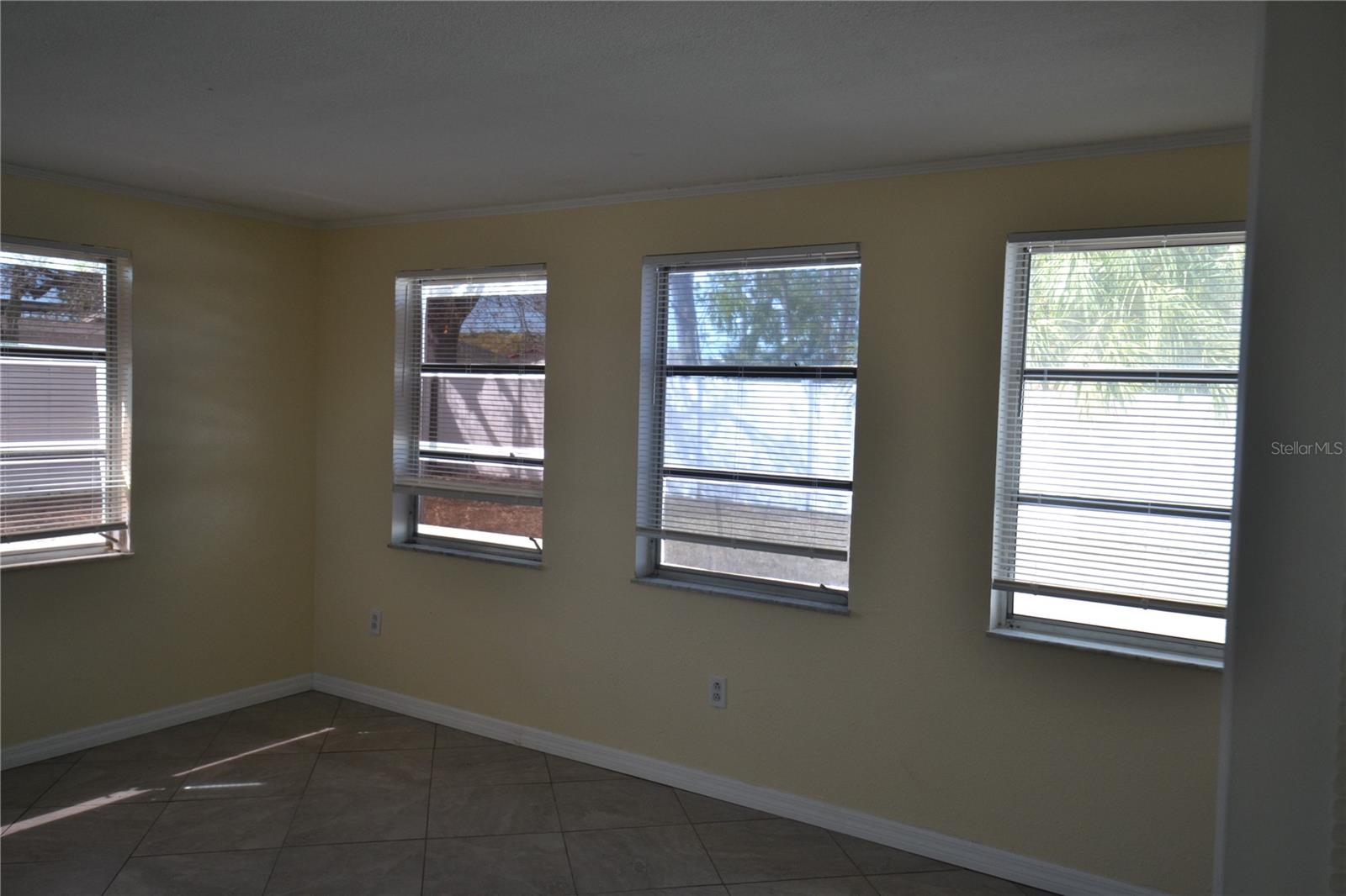 Image 4 of 22 For 1351 Whitehall Lane