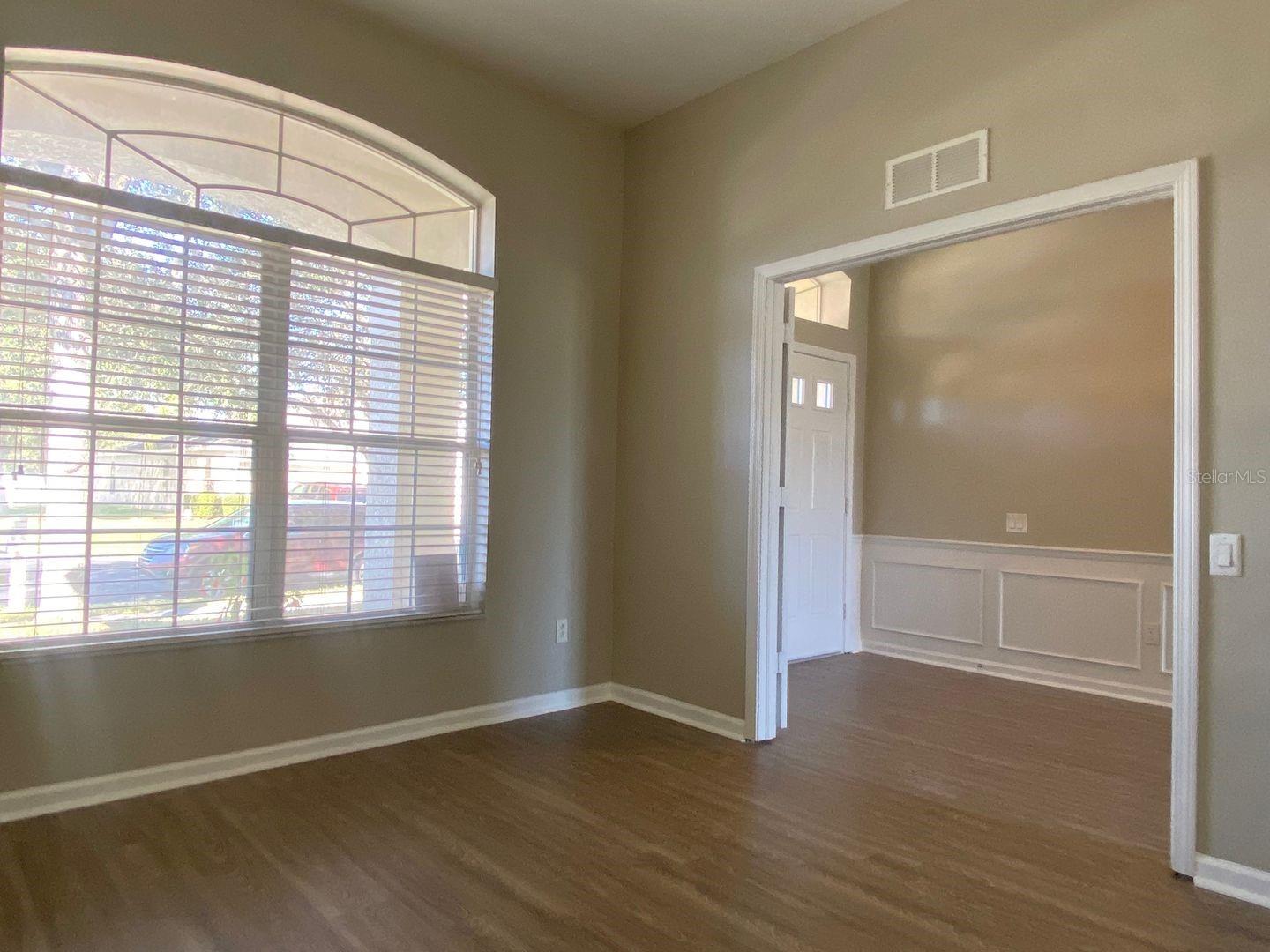 Image 7 of 39 For 3711 Juneberry Drive