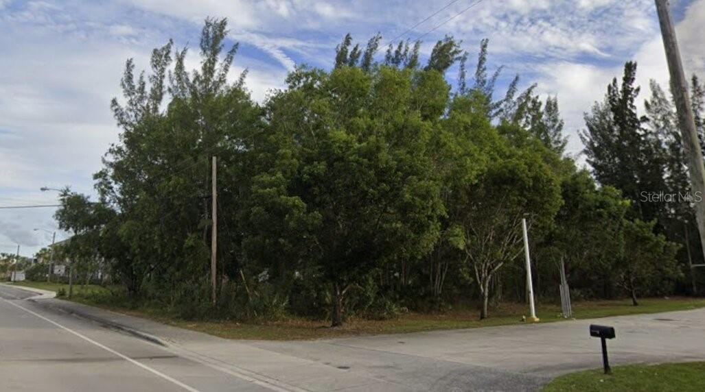 Image 3 of 5 For 8826 Lantana Road