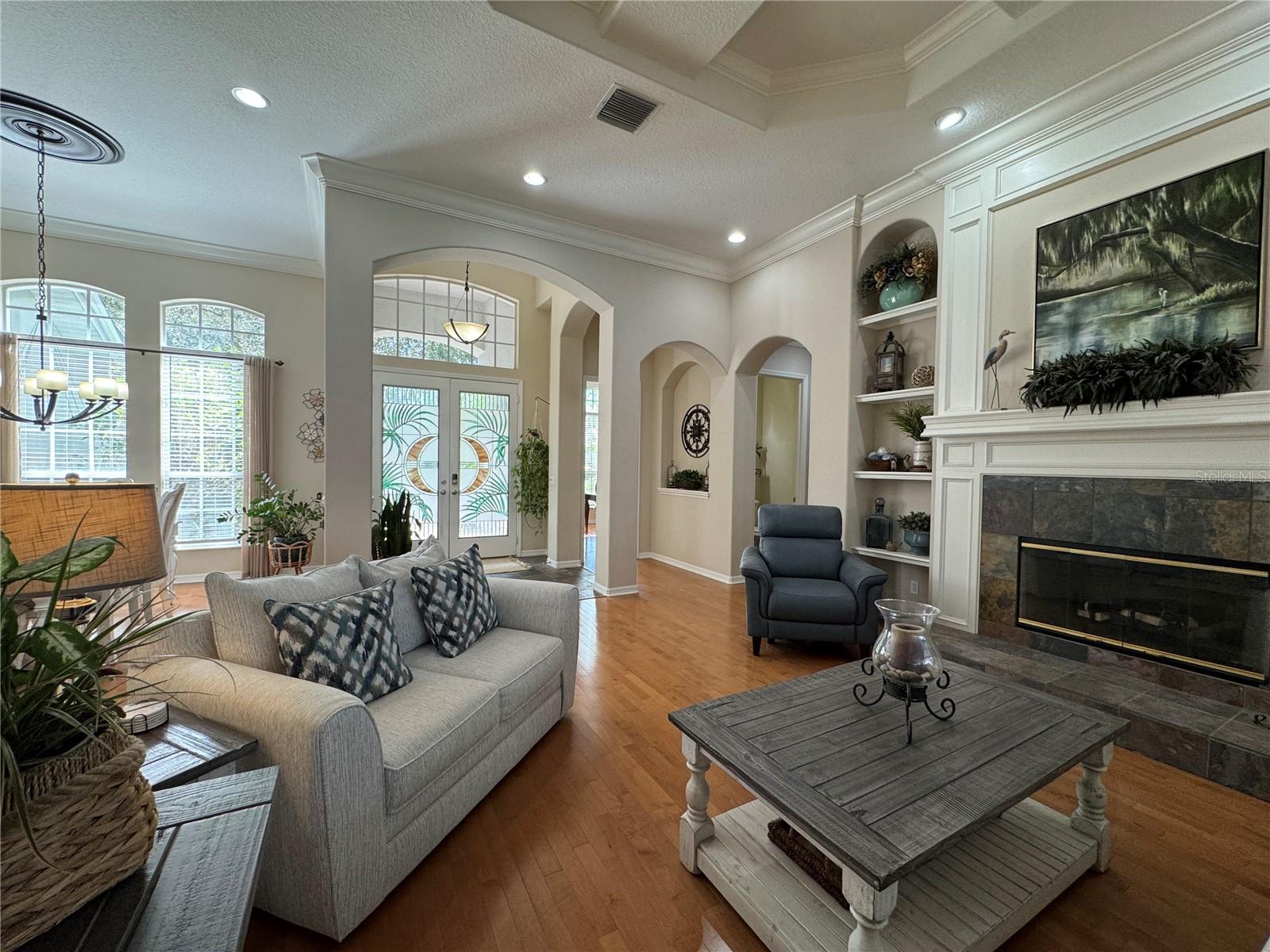 Image 10 of 78 For 21001 Lake Vienna Drive