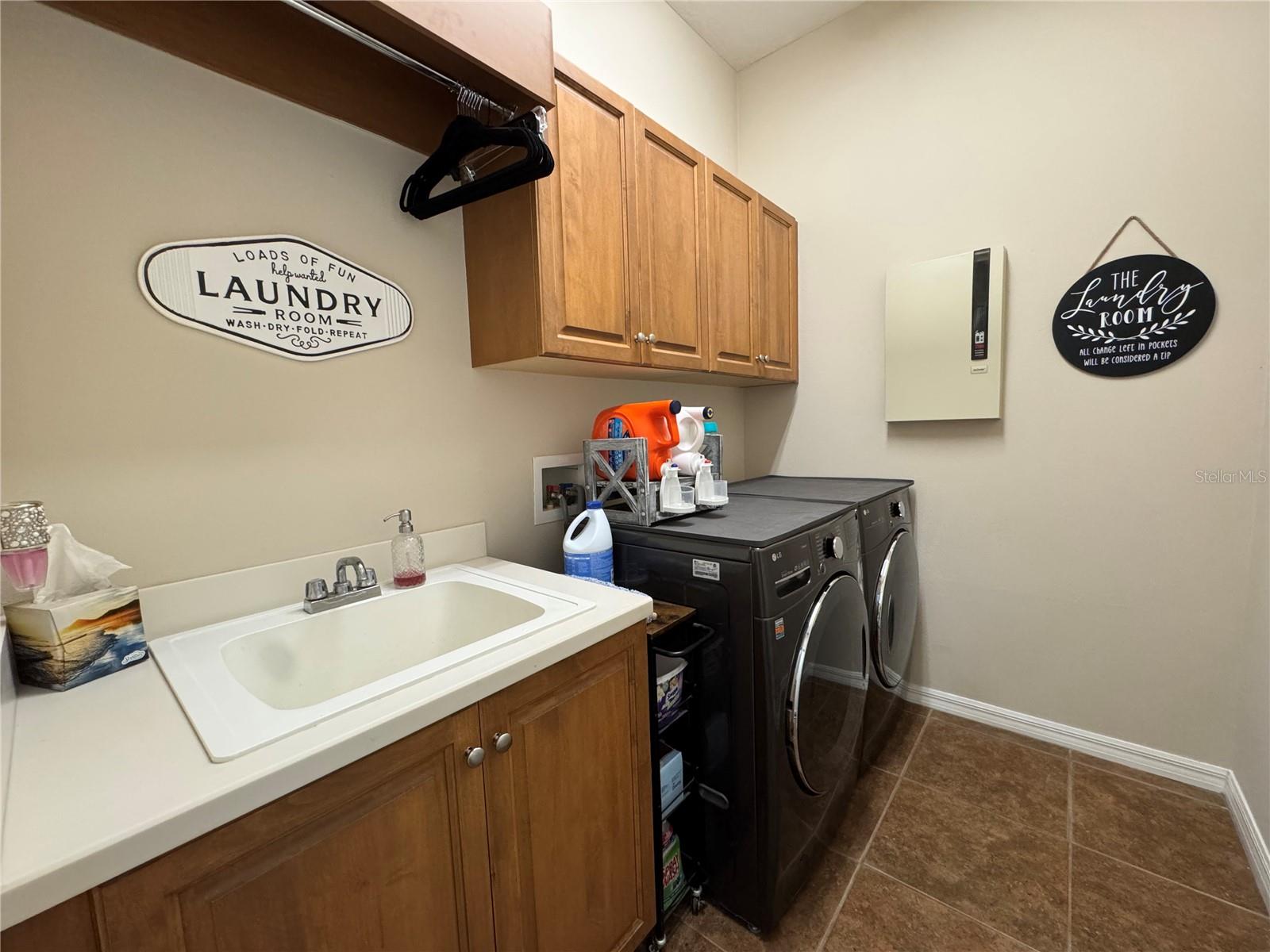 Image 22 of 78 For 21001 Lake Vienna Drive