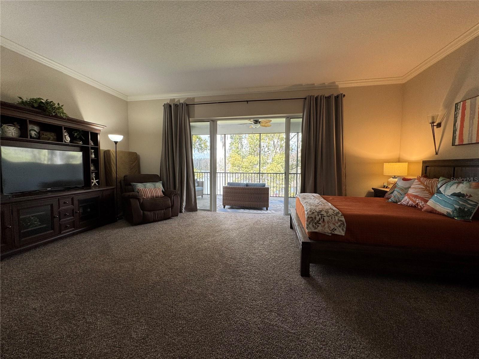 Image 45 of 78 For 21001 Lake Vienna Drive