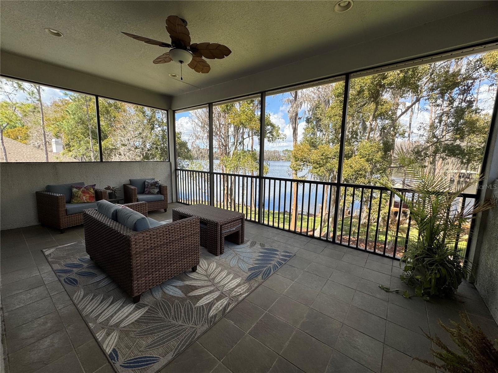 Image 50 of 78 For 21001 Lake Vienna Drive