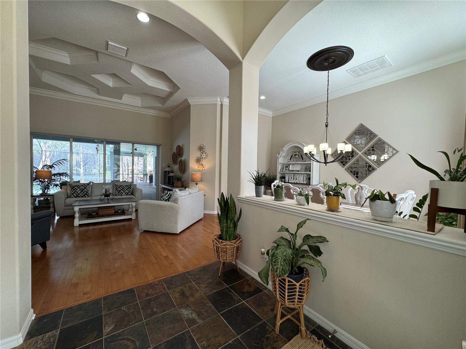 Image 7 of 78 For 21001 Lake Vienna Drive