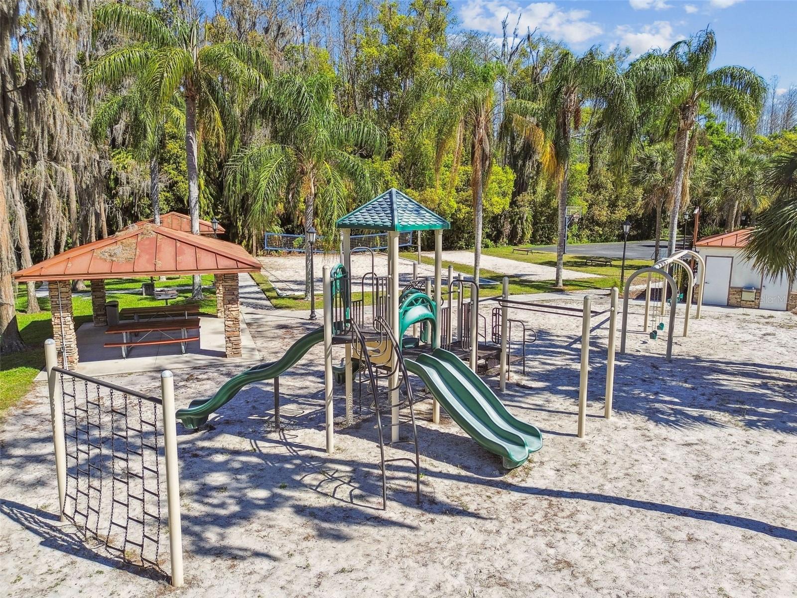 Image 73 of 78 For 21001 Lake Vienna Drive