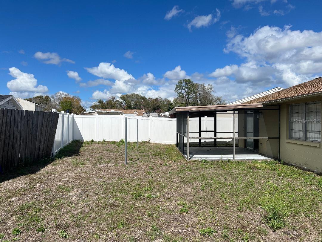 Image 23 of 28 For 12520 Mondragon Drive